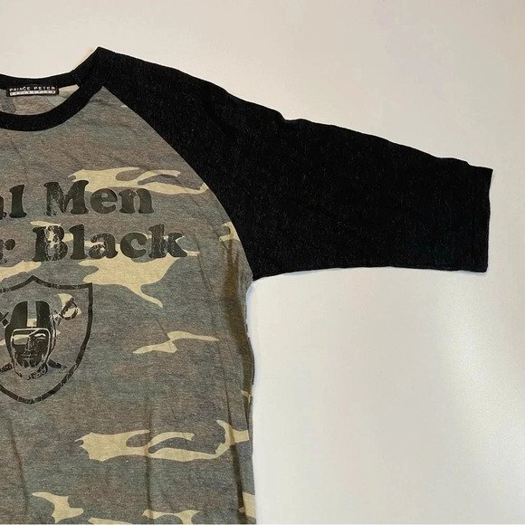 NWOT Medium Real Men Wear Black 3/4 Sleeve Tee Camo - Picture 3 of 8